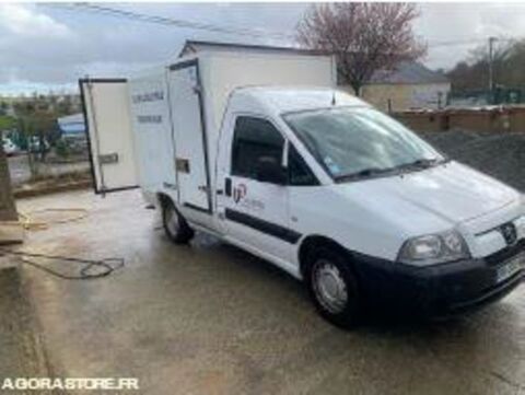 Peugeot Expert VF3BWRHXB86225686 2005 occasion Montreuil 93100