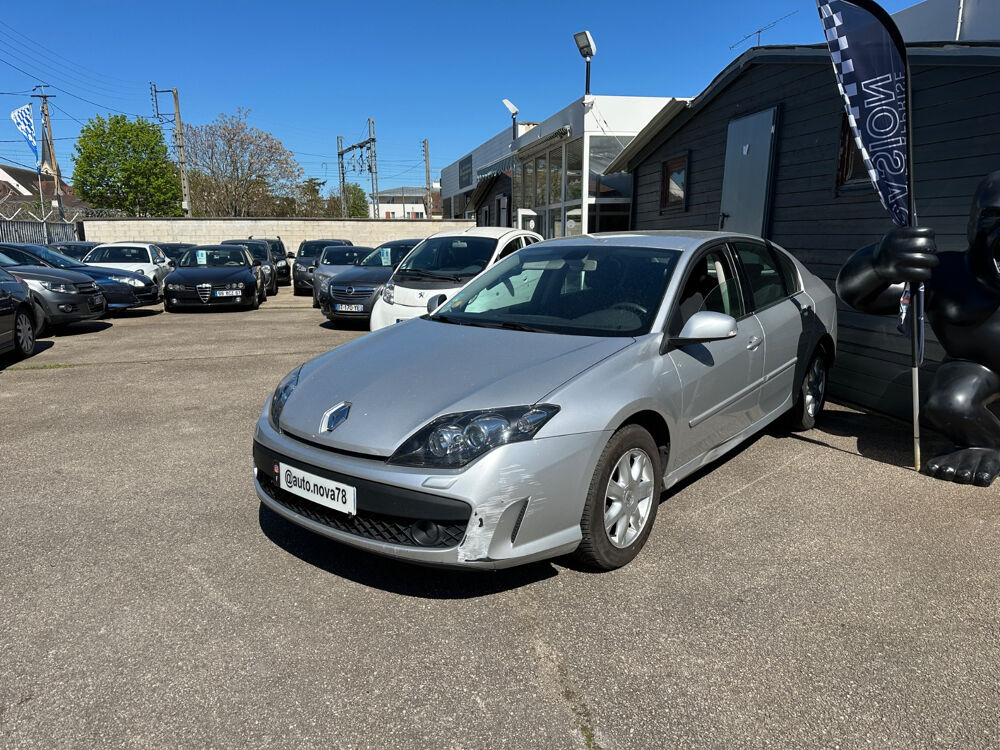 Laguna III 1.5 dCi 110 eco2 Black Edition Carminat 2009 occasion 78130 Les Mureaux