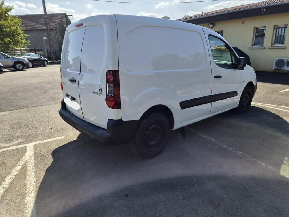 Berlingo BERLINGO M BLUEHDI 75 CONFORT 2017 occasion 90400 Tr&eacute;venans