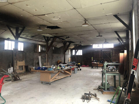   Ensemble commercial 327m2 