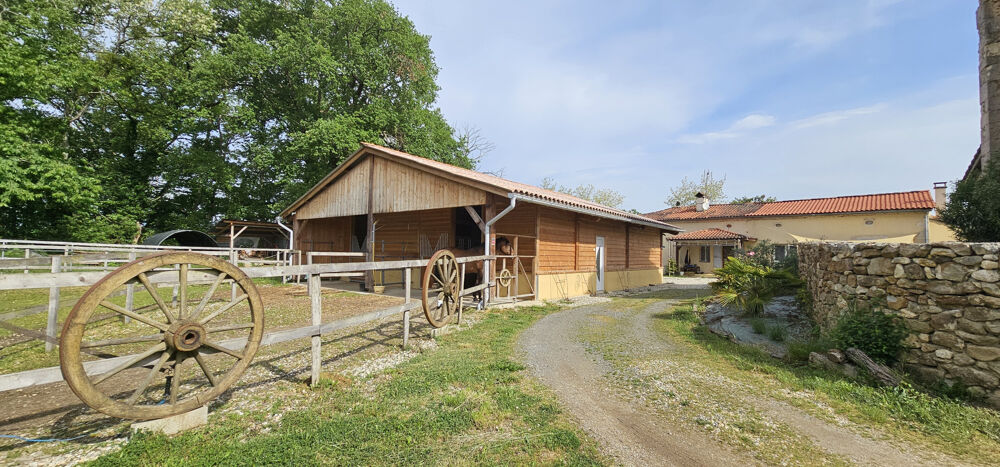 Vente Propriété/Château Propriété équestre avec maison et dépendances Castelnau d'auzan labarrère