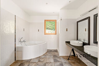  Maison  louer 7 pices 244 m