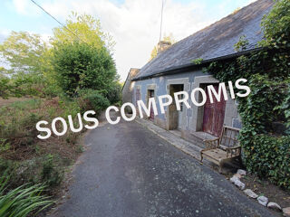Maison 4 pièces 93 m² · à Lanvénégen · 93 m² · 61 000 €