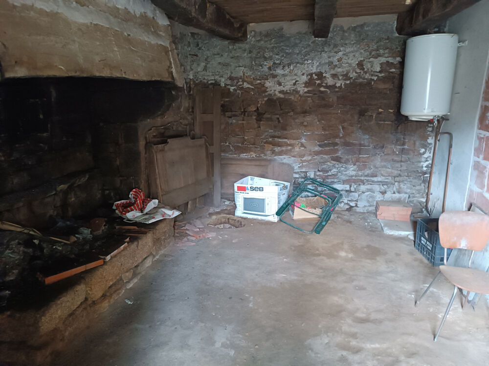 Vente Maison MAISON 3 PIÈCES 110 M2 À RÉNOVER. Lanvenegen