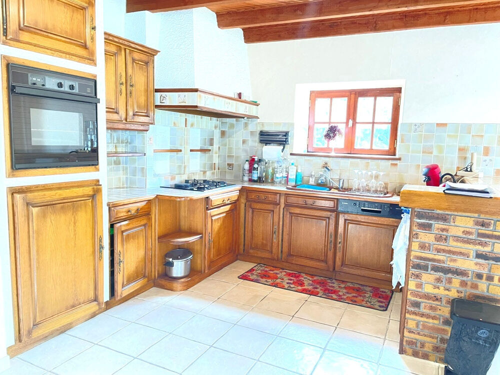 Vente Maison Pour Amoureux de la campagne et des sentiers de randonnée ,Charmante longère de 4 chambres dans cadre bucoliqu Lanvenegen