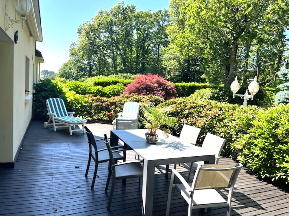 Elégante maison contemporaine sur sous sol total !