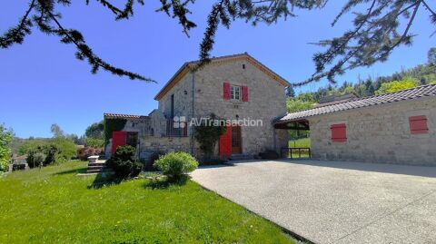   Jaujac, maison en pierre, rnove, proche centre, au calme Maison - 6 pice(s) - 137 m