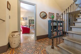  Villa  vendre 8 pices 280 m