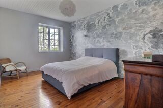  Villa  vendre 9 pices 305 m