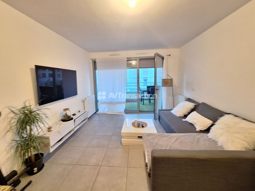 Vente Appartement SUPERBE T2-43 m -RESIDENCE 2022 -TERRASSE 12m - PARKING SS-SOL Bron