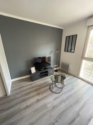 Location Appartement Beau studio meublé 22m² rue Ponsardin Reims