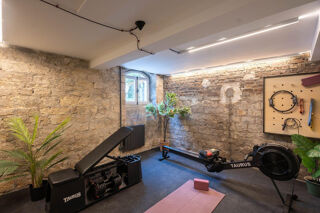  Maison à louer 5 pièces 457 m²