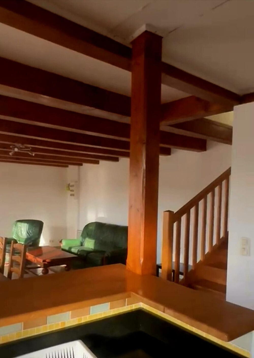 Location Maison Appartement dans longère avec parking et jardin Le mené