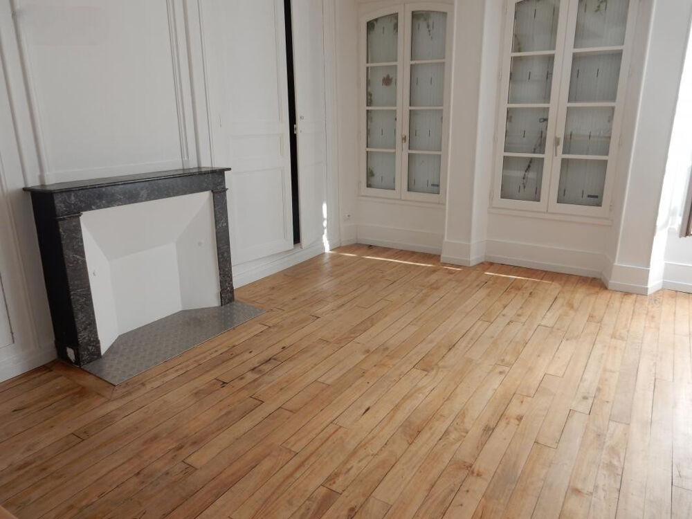 Location Appartement 2 pièces à Paris 4ème Paris 4