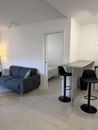 Location Appartement 2 pièces meublé 35 m² Balcon + cave privative 5m2 Nice
