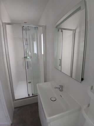 Location Appartement Appartement 40m2 rénové dans petite copropriété Bordeaux