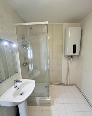  Appartement à louer 1 pièce 35 m²
