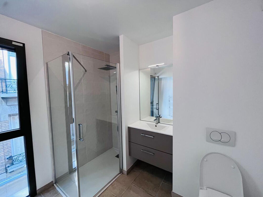 Location Appartement Grand studio à louer à Denfert Rochereau Paris 14