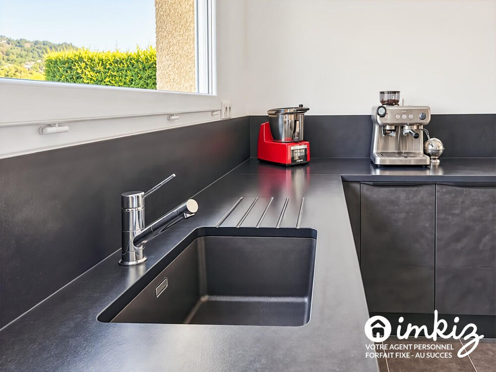 Vente Maison Maison de plain-pied avec piscine et grand terrain Retournac