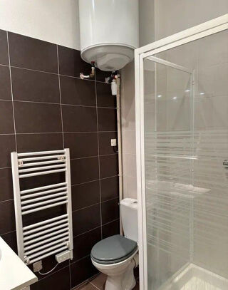  Appartement à louer 2 pièces 40 m²