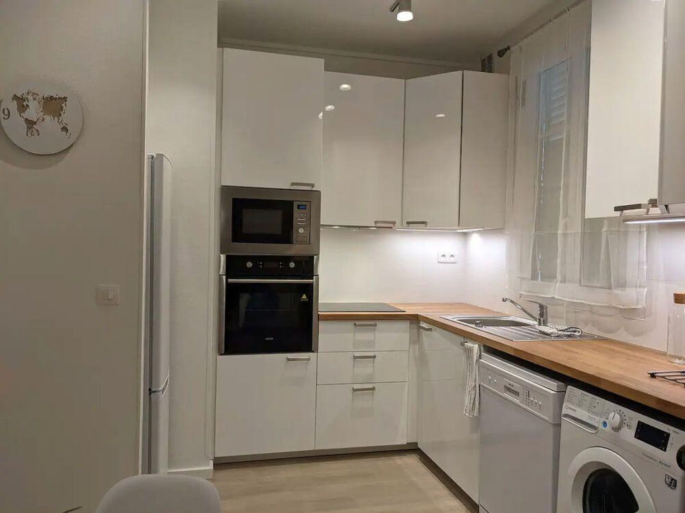 Location Appartement Beau 2P meublé 46m² Courbevoie