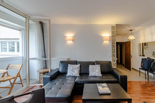   Bistro - 1 Private bedroom in 4 BR - 85m2 Big Puteaux