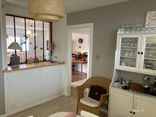  Appartement à louer 3 pièces 73 m²