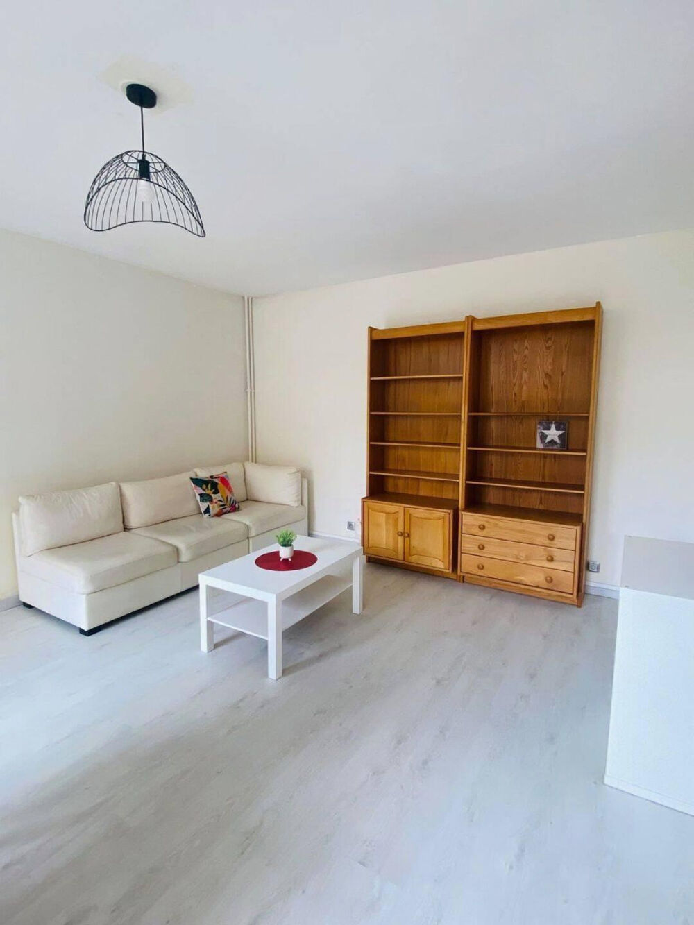 Location Appartement T2 meublé lumineux de 53 m² avec jardin privatif d Évry-courcouronnes