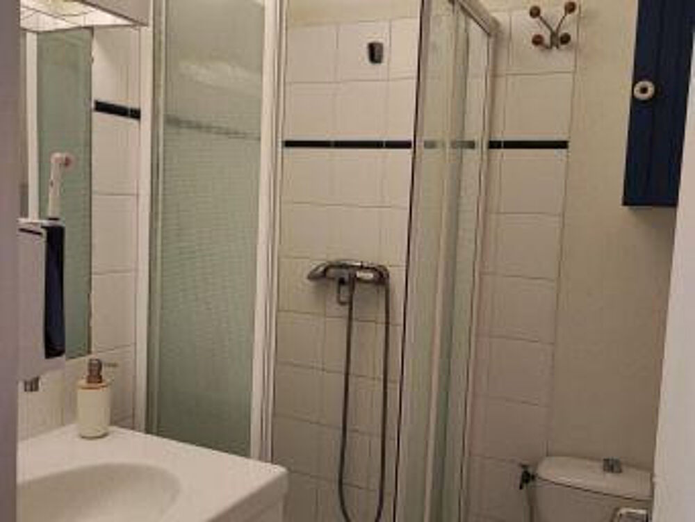 Location Appartement Beau studio meublé 17m² dans résidence sécurisée Rueil-malmaison
