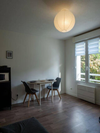 Location Appartement Beau studio Meublé 20m²+ Parking + Local à vélo Le mans