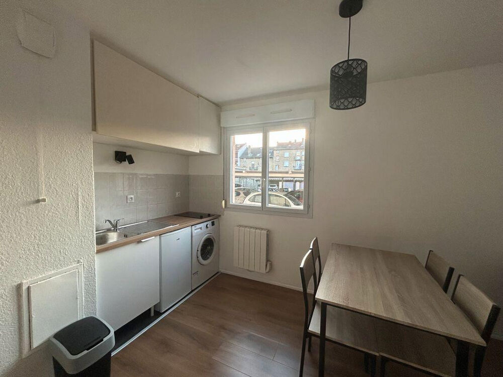 Location Appartement Studio 25m² meublé et rénové (avec parking) Metz