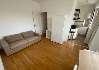 Location Appartement Beau studio meublé 25m² avec cave et parking Nantes