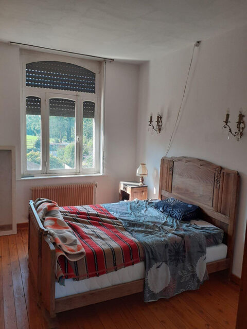   Chambre vue jardin dans maison années 30 