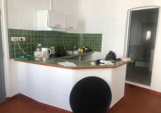 Location Appartement Beau T2 lumineux 45m² calme place de la mairie Cotignac