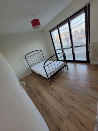  Appartement à louer 3 pièces 68 m²