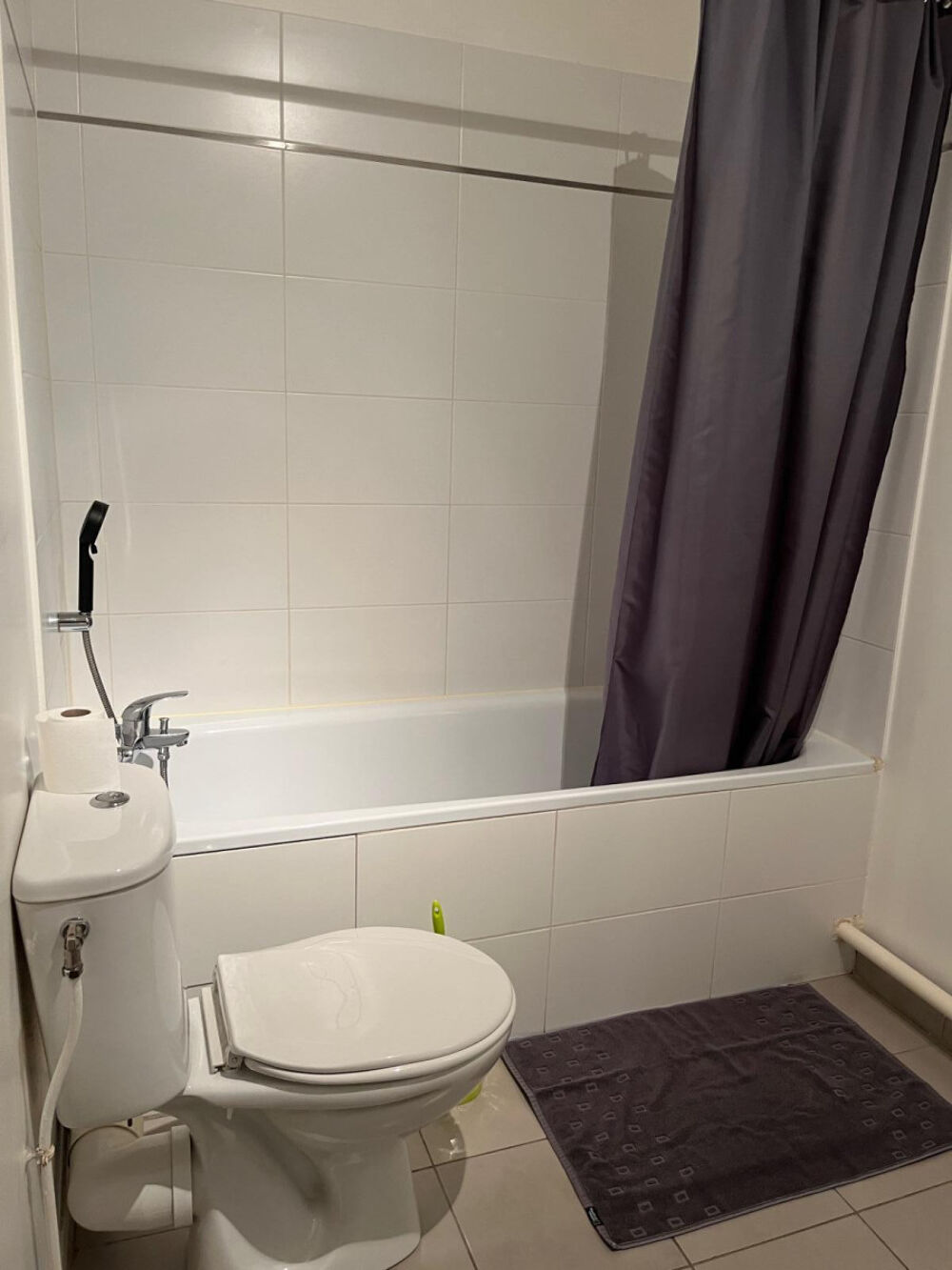 Location Appartement ? APPARTEMENT MEUBLÉ + PARKING COUVERT Bondoufle