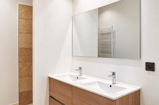  Appartement à louer 4 pièces 118 m²