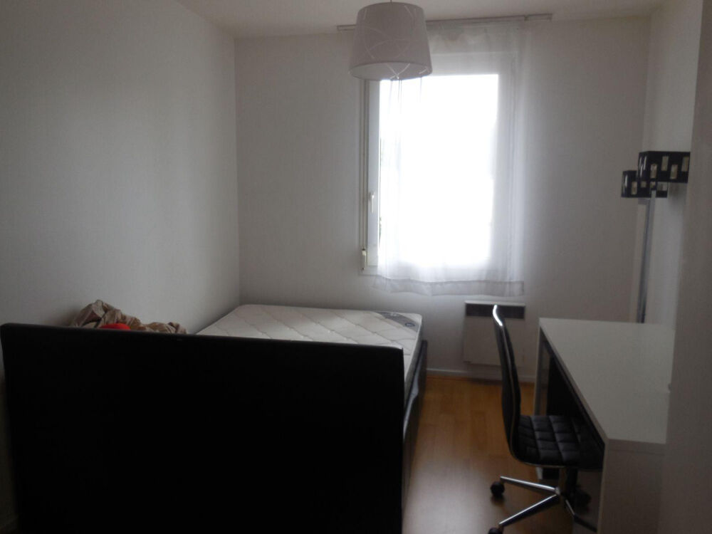 Location Appartement REIMS CENTRE loue F3 avec 2 parkings Reims
