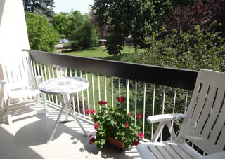 Location Appartement Beau T2 meublé 47m² à Saint Genis Laval au calme Saint-genis-laval