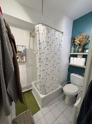 Location Appartement Beau studio 27m² Lille