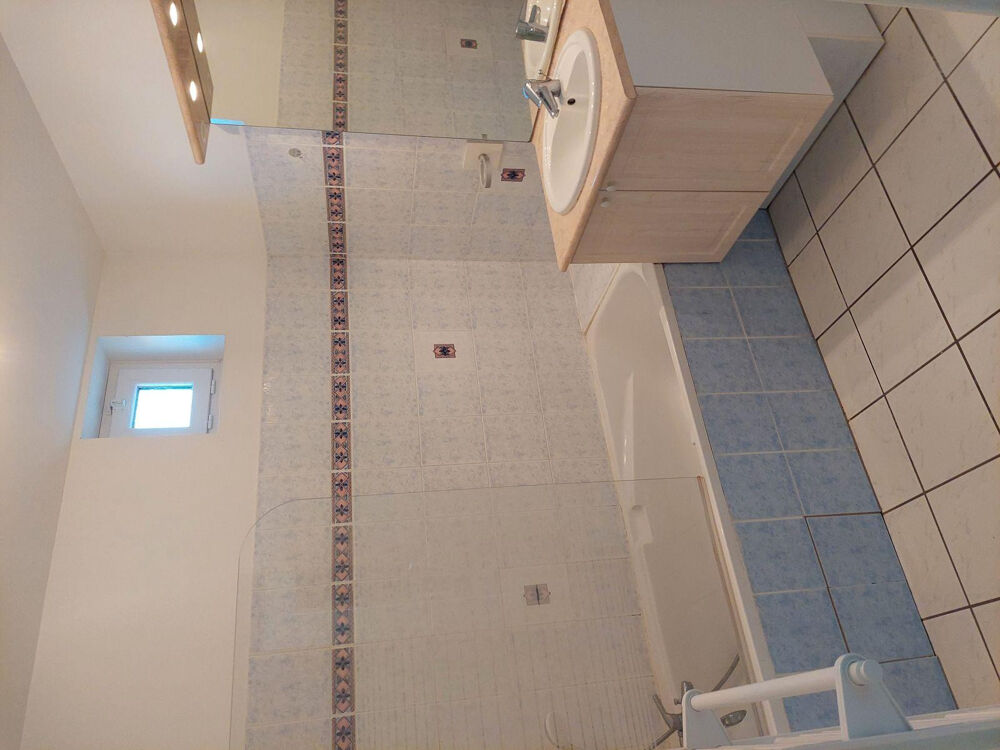 Location Appartement Appartement T 3 avec cave et garage Clermont-ferrand