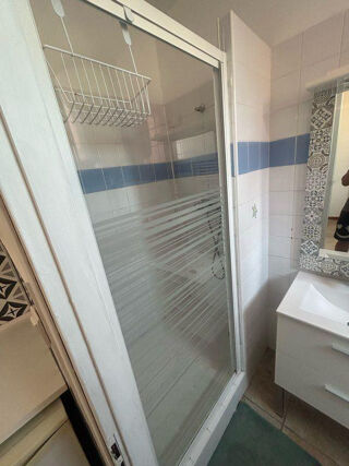 Location Appartement Studio 20m² meublé entièrement rénové Marseille 11