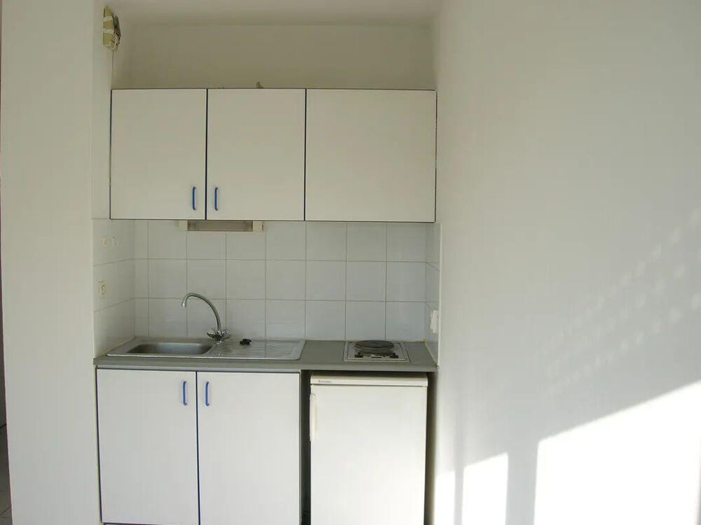 Location Appartement Beau studio à louer Montpellier Facultés Montpellier