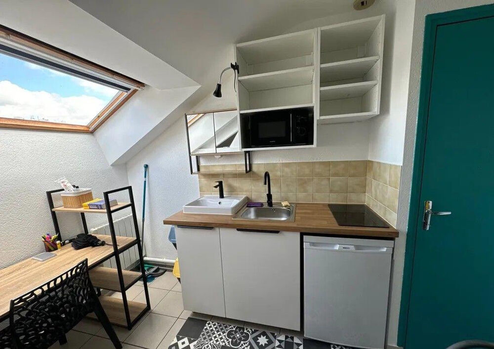Location Appartement Chambre étudiante meublée 12m² à la Madeleine Angers