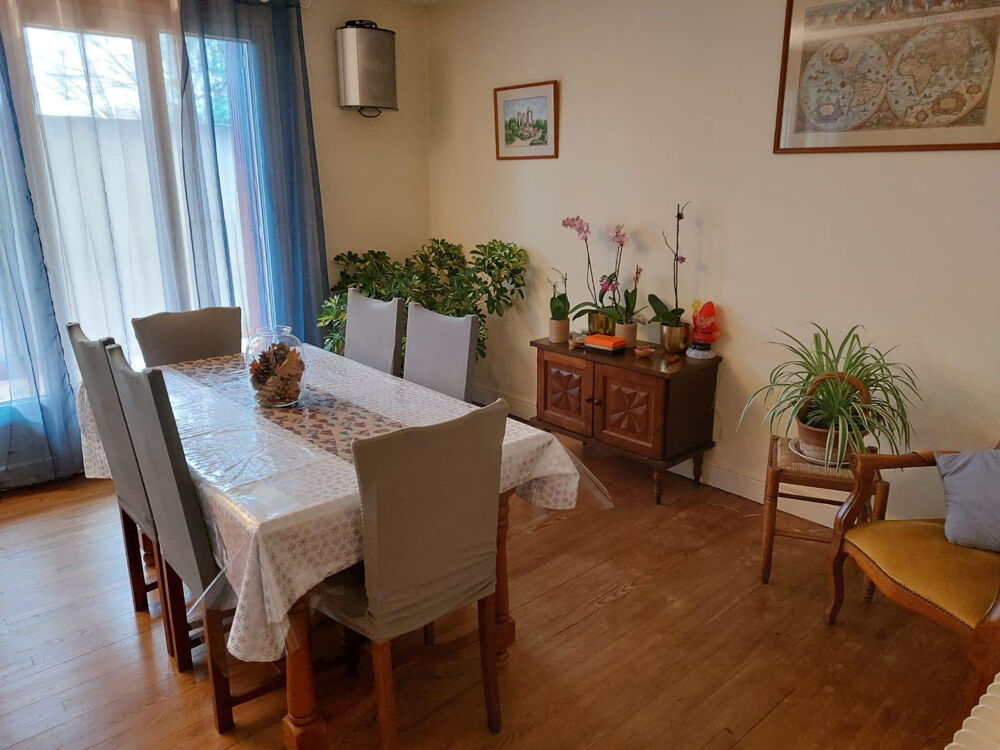   Colocation chambre avec balcon privatif. Le passage