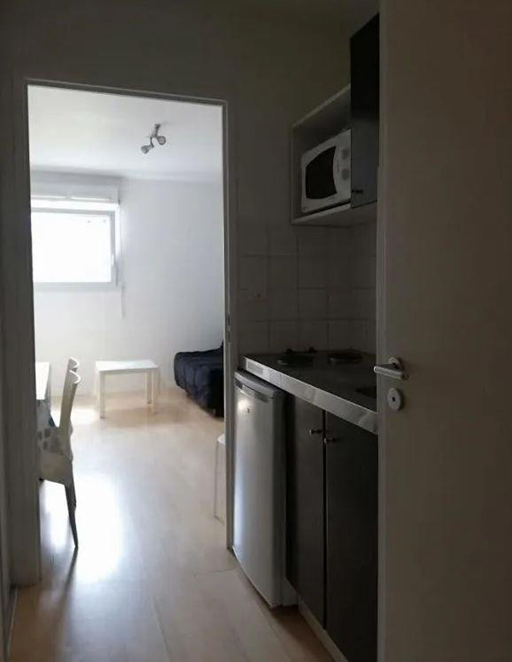 Location Appartement Superbe studio meublé 20m2 à NANTES Nantes