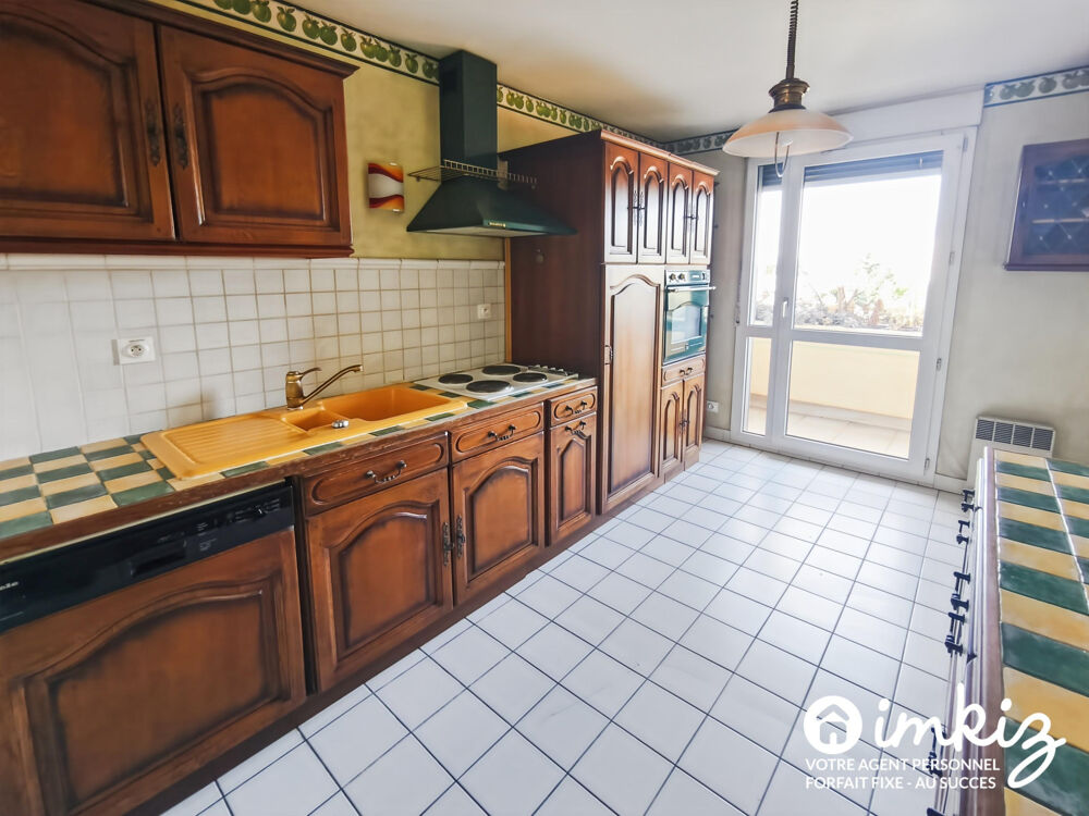 Vente Appartement T4 de 91 m² dernier étage, balcon, garage, cave Champagne-au-mont-d'or