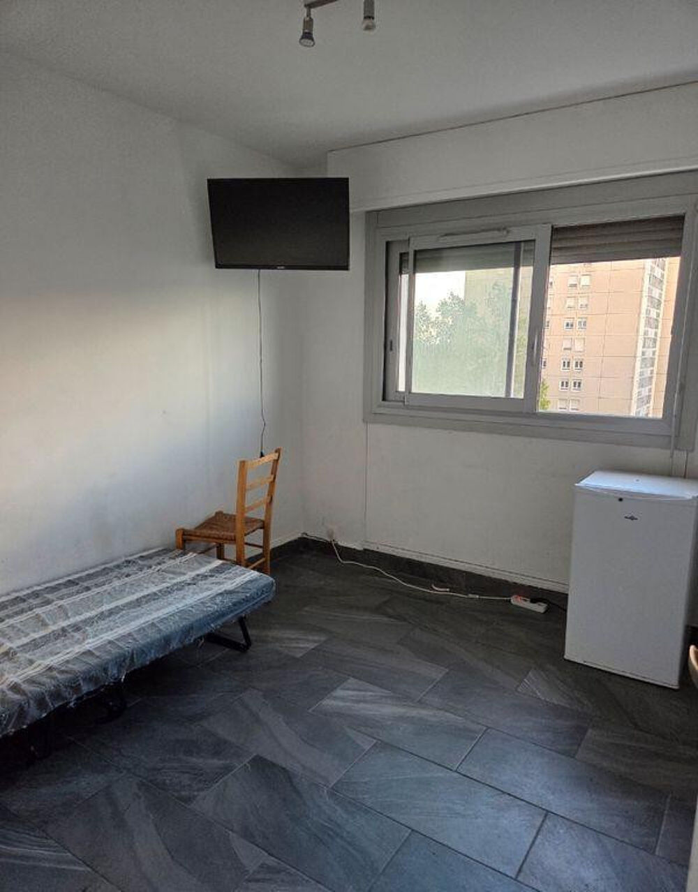   Chambre 12m2 dans grande coloc 