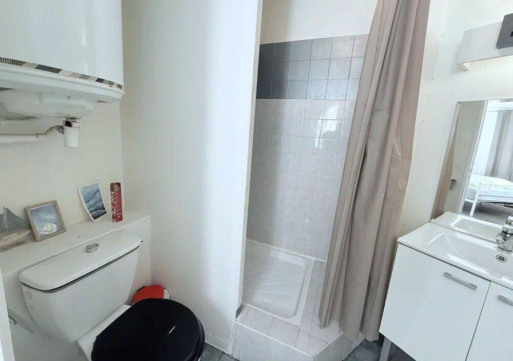 Location Appartement Beau 2P meublé 26m² dans le Quartier Belsunce Marseille 1