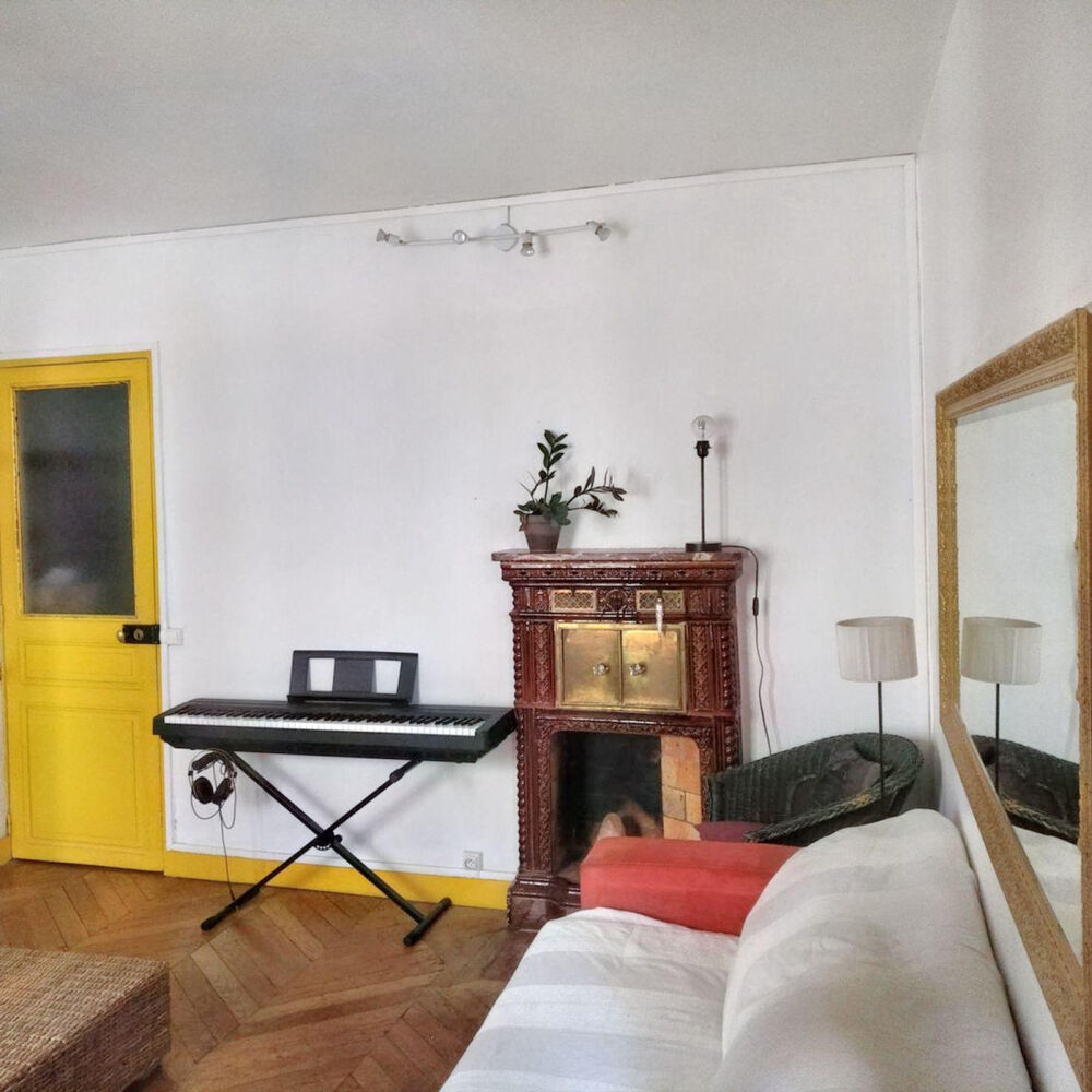 Location Appartement Rue de Levis- Beau 3 pièces de 50 m2 meublé Paris 17